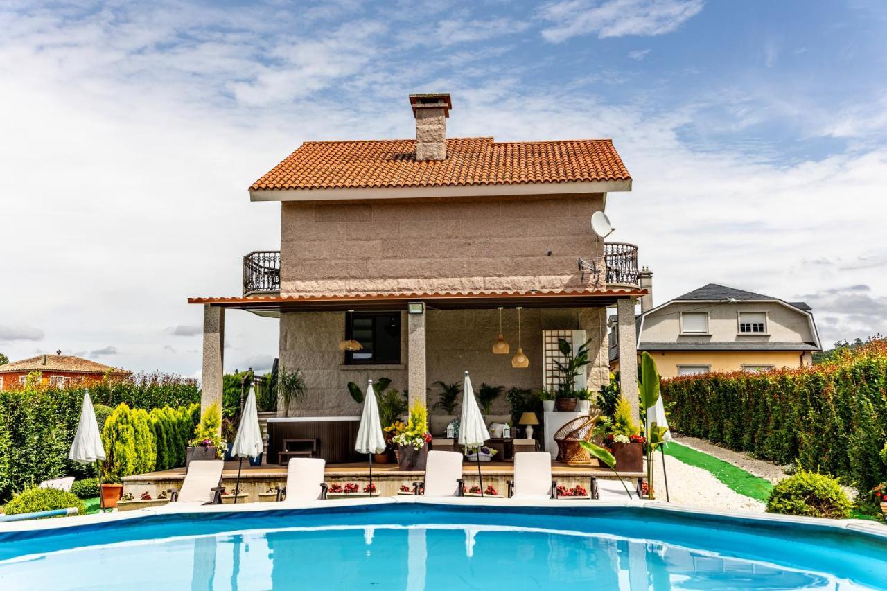 Вилла Casa Victoria Garden Con Jacuzzi Y Piscina Кальдас-де-Рейес Экстерьер фото