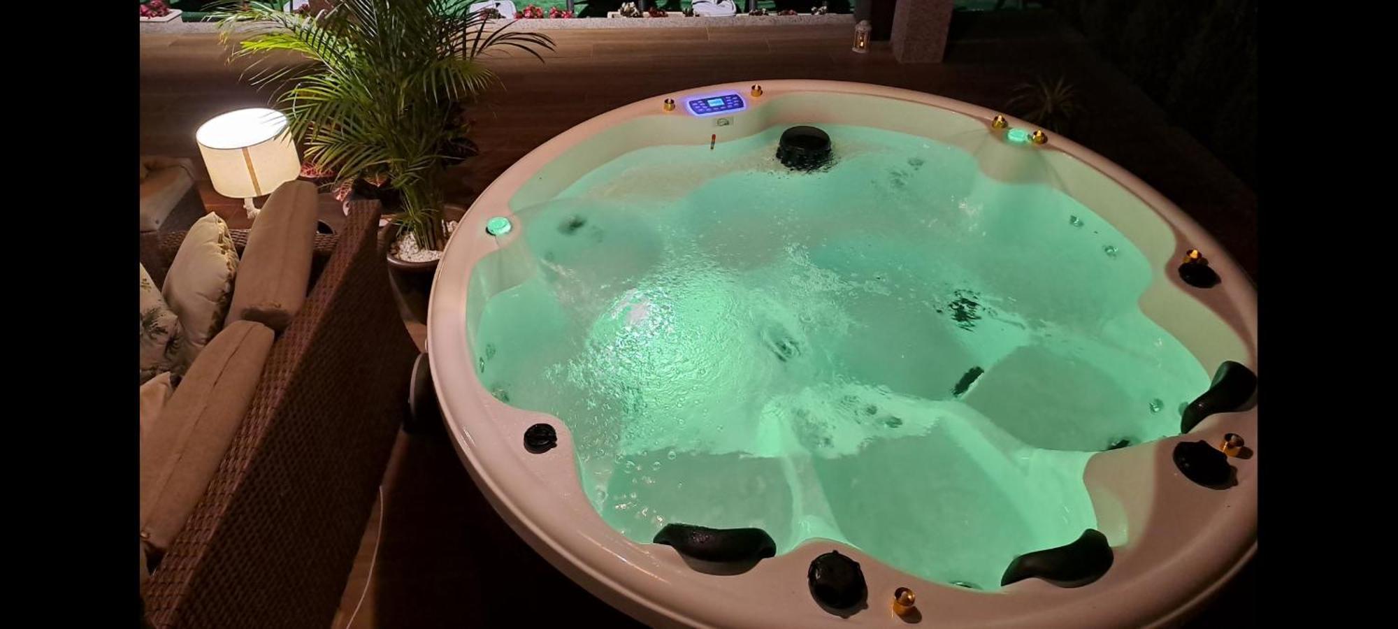 Вилла Casa Victoria Garden Con Jacuzzi Y Piscina Кальдас-де-Рейес Номер фото